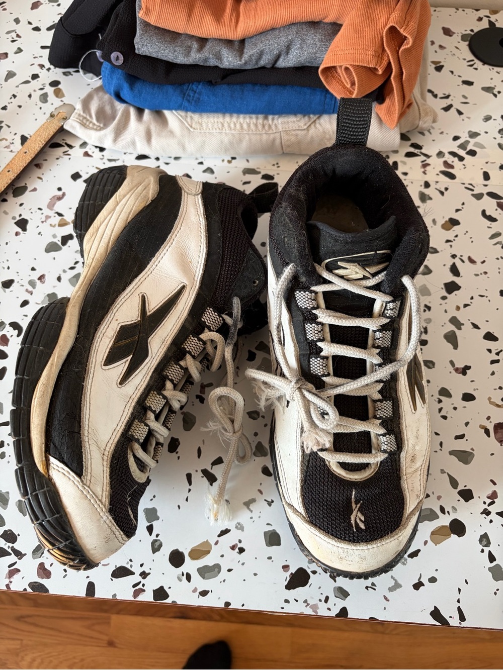 Men's Black and White Athletic Sneakers - Classic Lace-Up